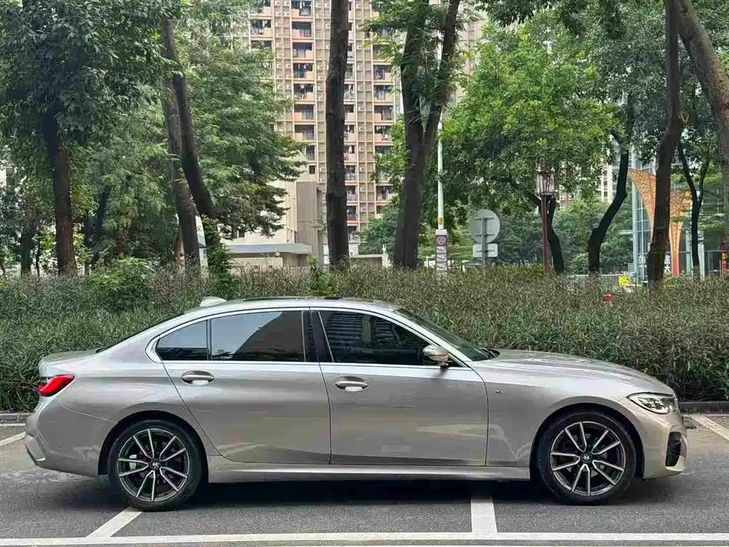 BMW 3 Series — миниатюра 4