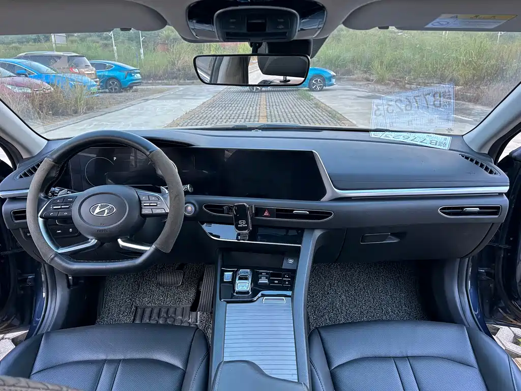 Hyundai Sonata — миниатюра 11