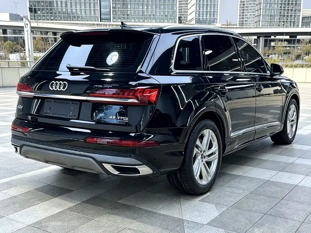 Audi Q7 — миниатюра 7