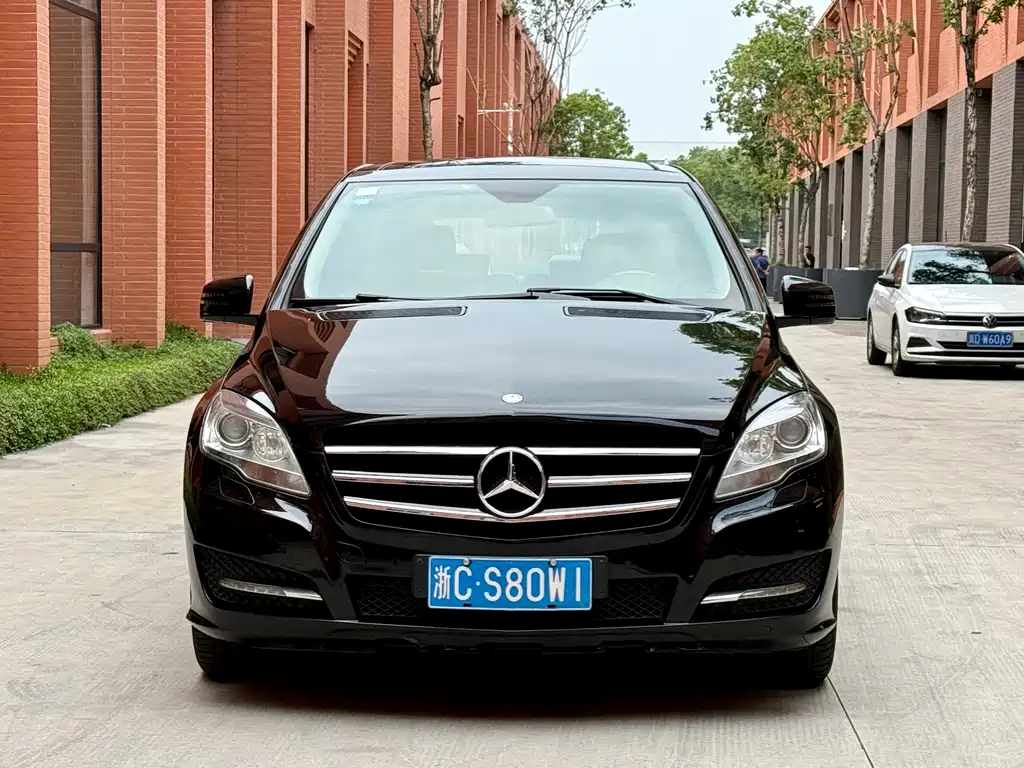Mercedes-Benz R-Class — миниатюра 2