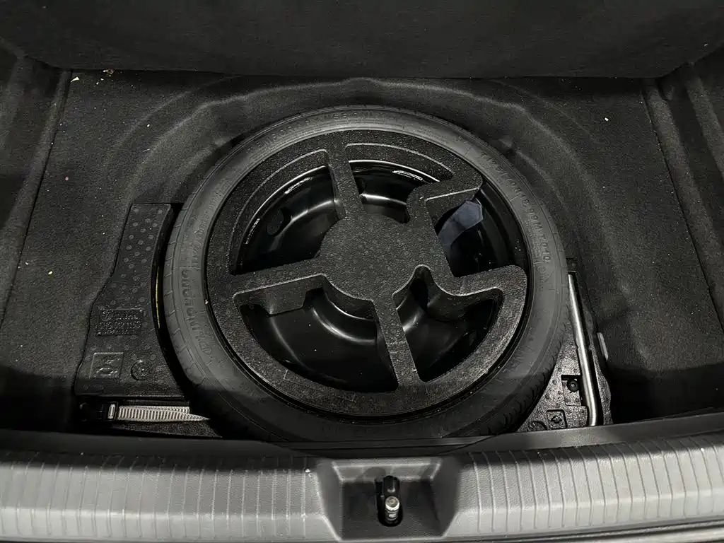 Volkswagen Golf — миниатюра 35