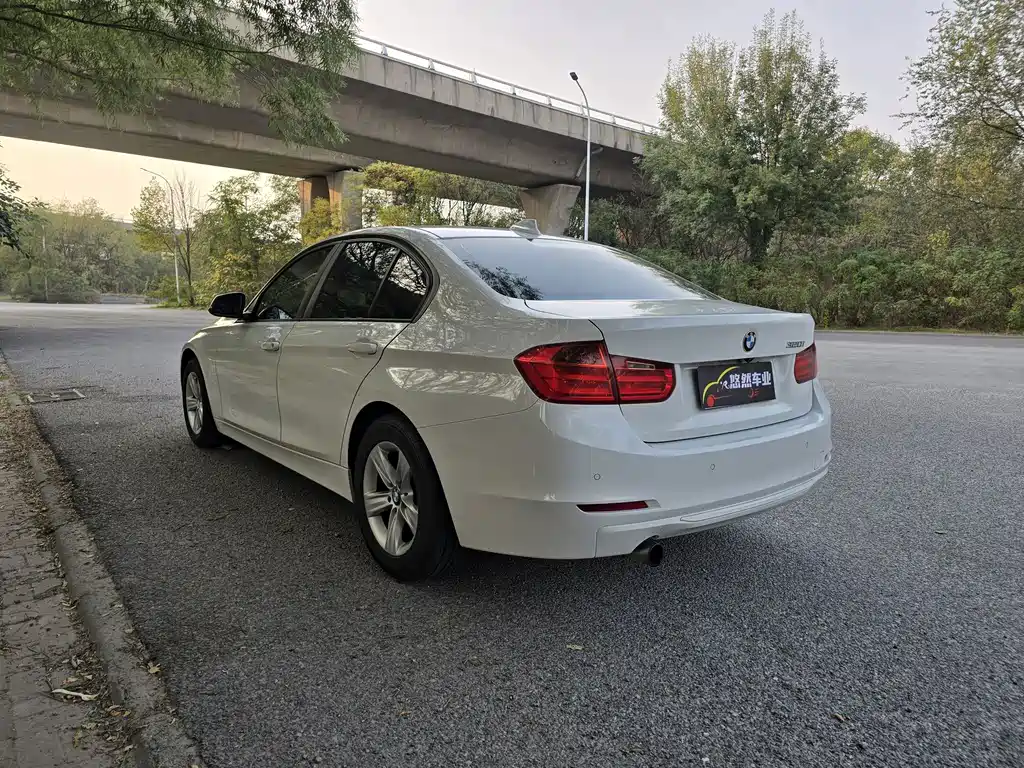 BMW 3 Series — миниатюра 9