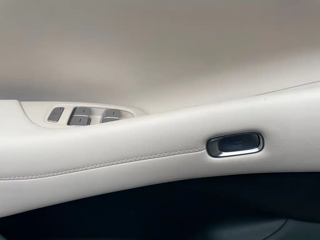 XIAOMI CAR XIAOMI YU7