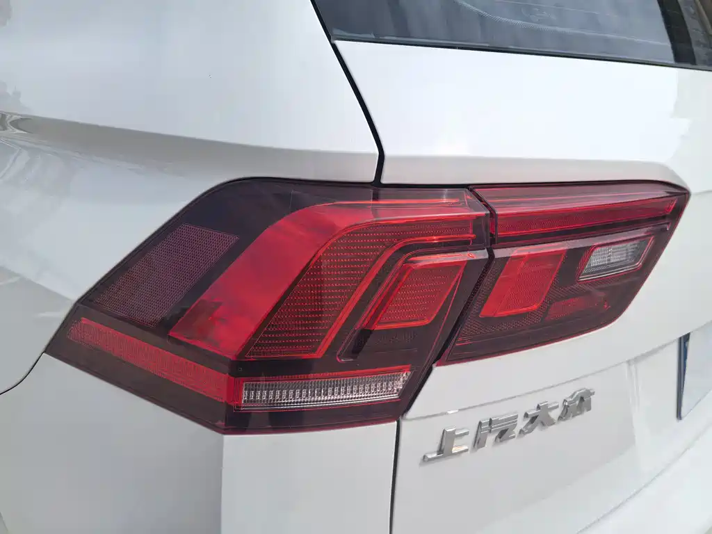 Volkswagen Tiguan L — миниатюра 34