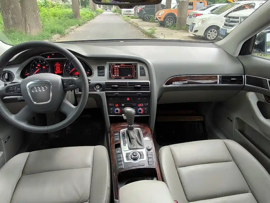 Audi A6L — миниатюра 25
