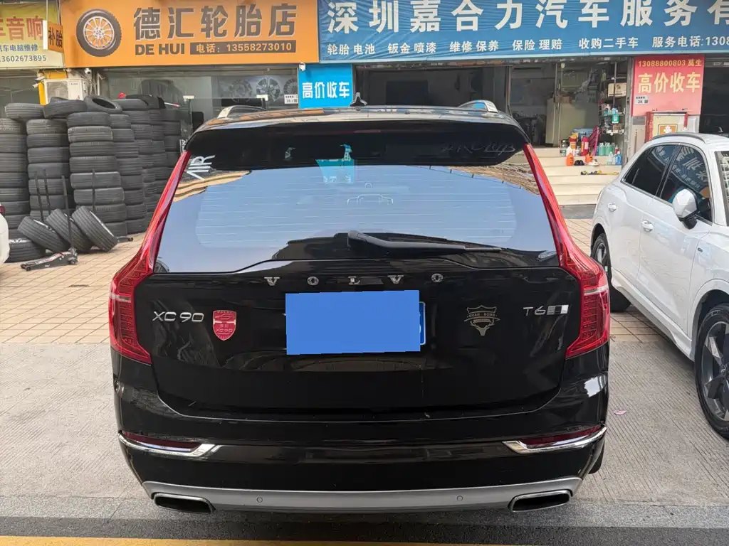 Volvo XC90 — миниатюра 9