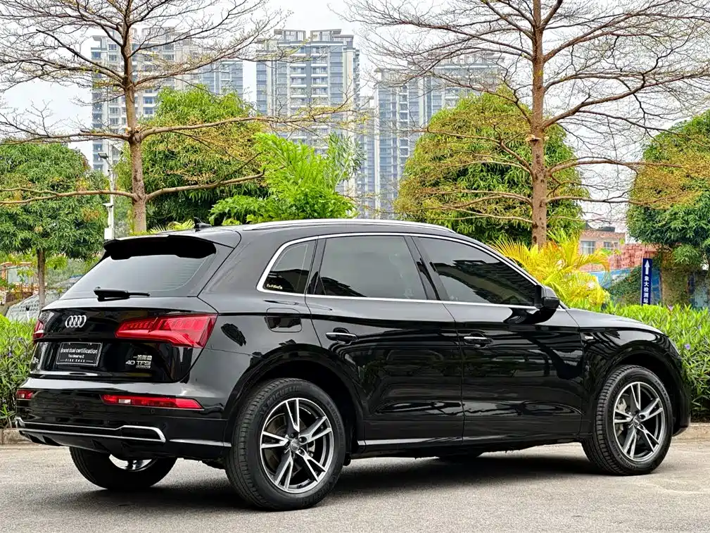 Audi Q5L 2018 40 TFSI Fashion V