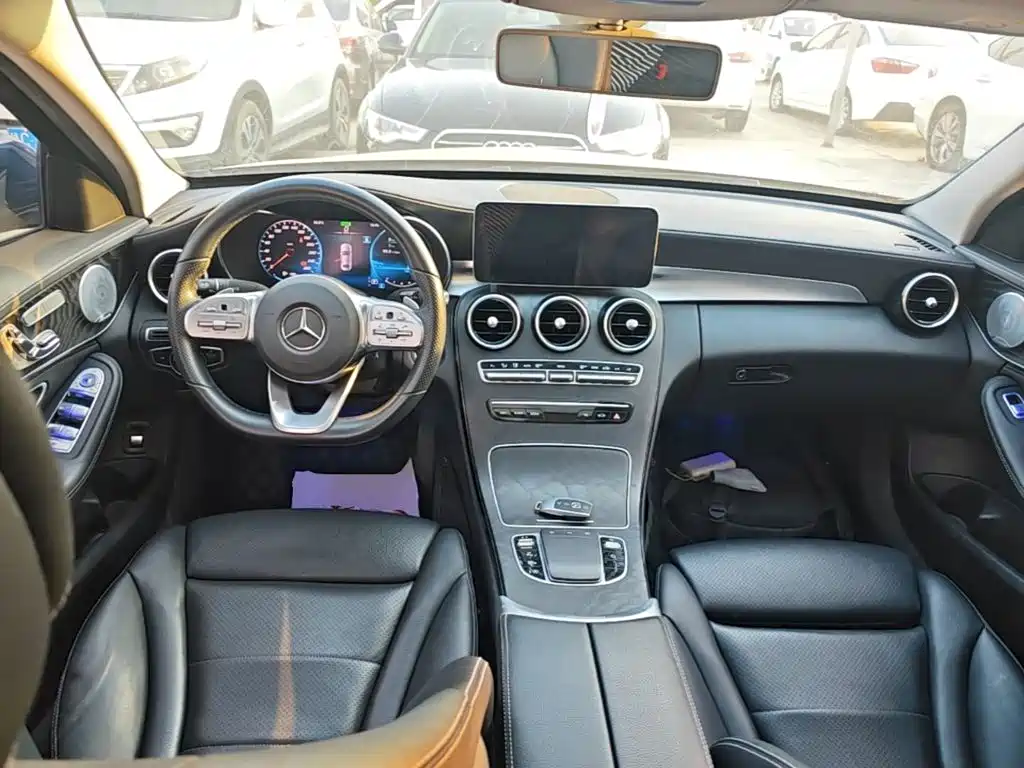 Mercedes-Benz C-Class — миниатюра 10