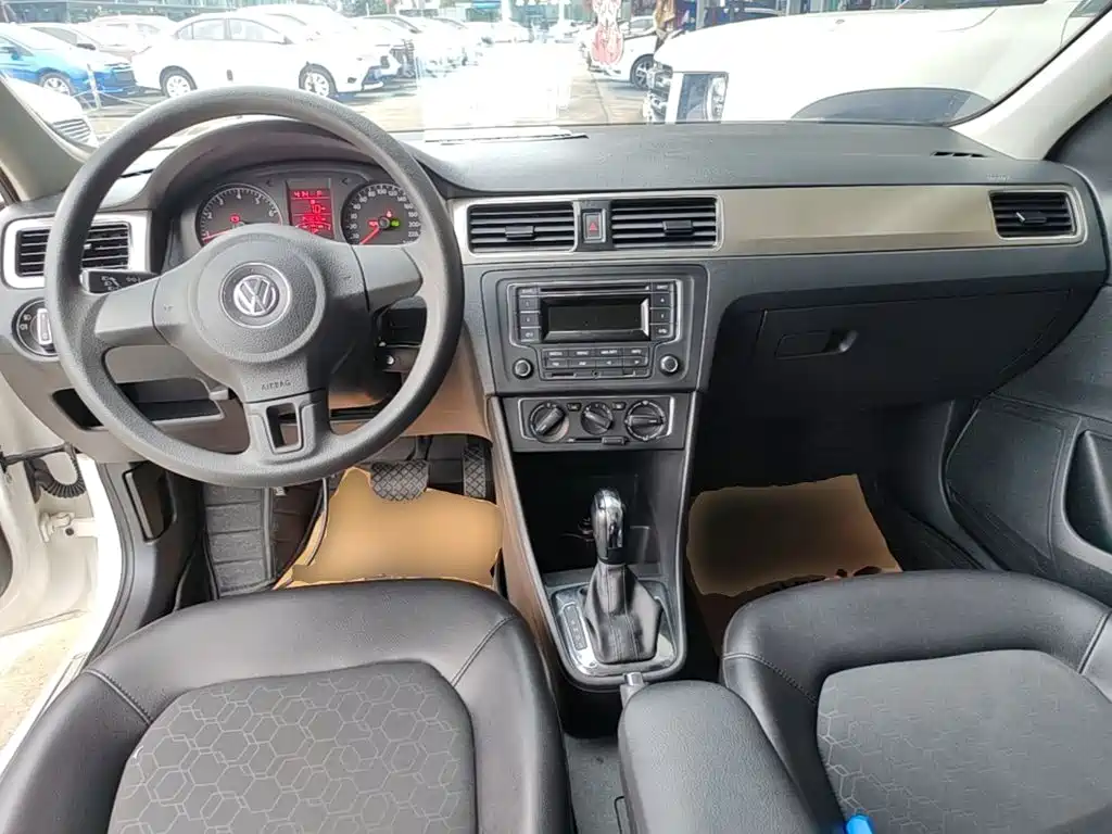Volkswagen Santana — миниатюра 10