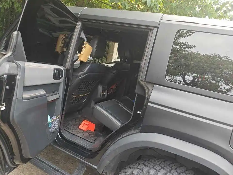 Ford Bronco — миниатюра 6