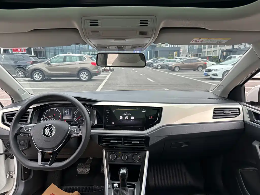Volkswagen Polo — миниатюра 11