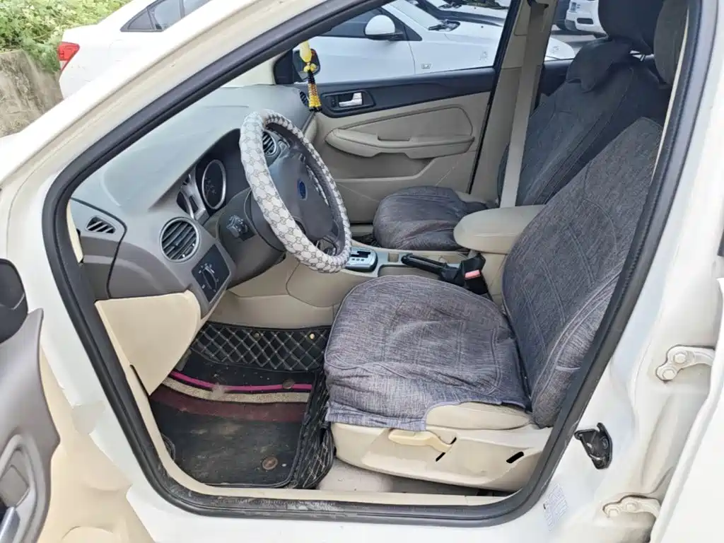 Ford Focus — миниатюра 15