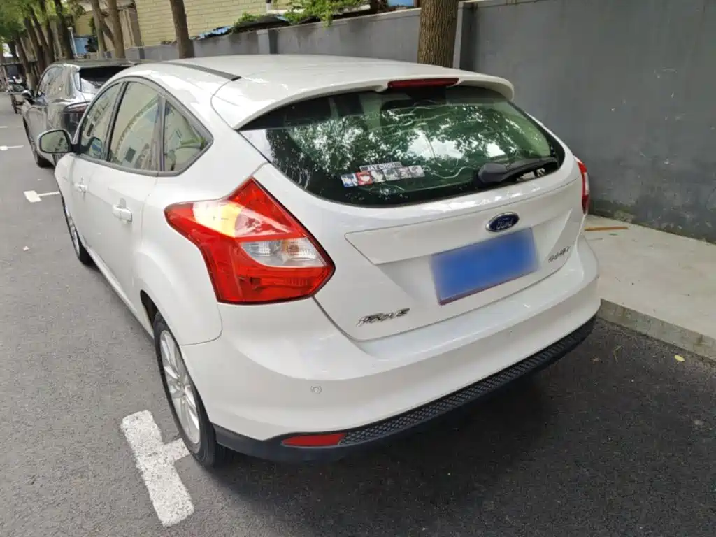 Ford Focus — миниатюра 5
