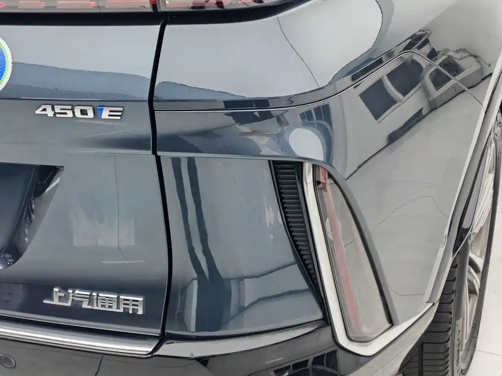 Cadillac Lyriq — миниатюра 7
