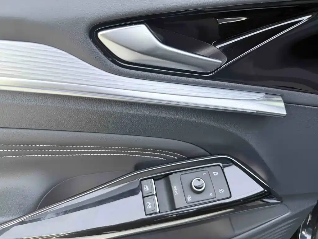 Volkswagen ID.4 Crozz — миниатюра 17