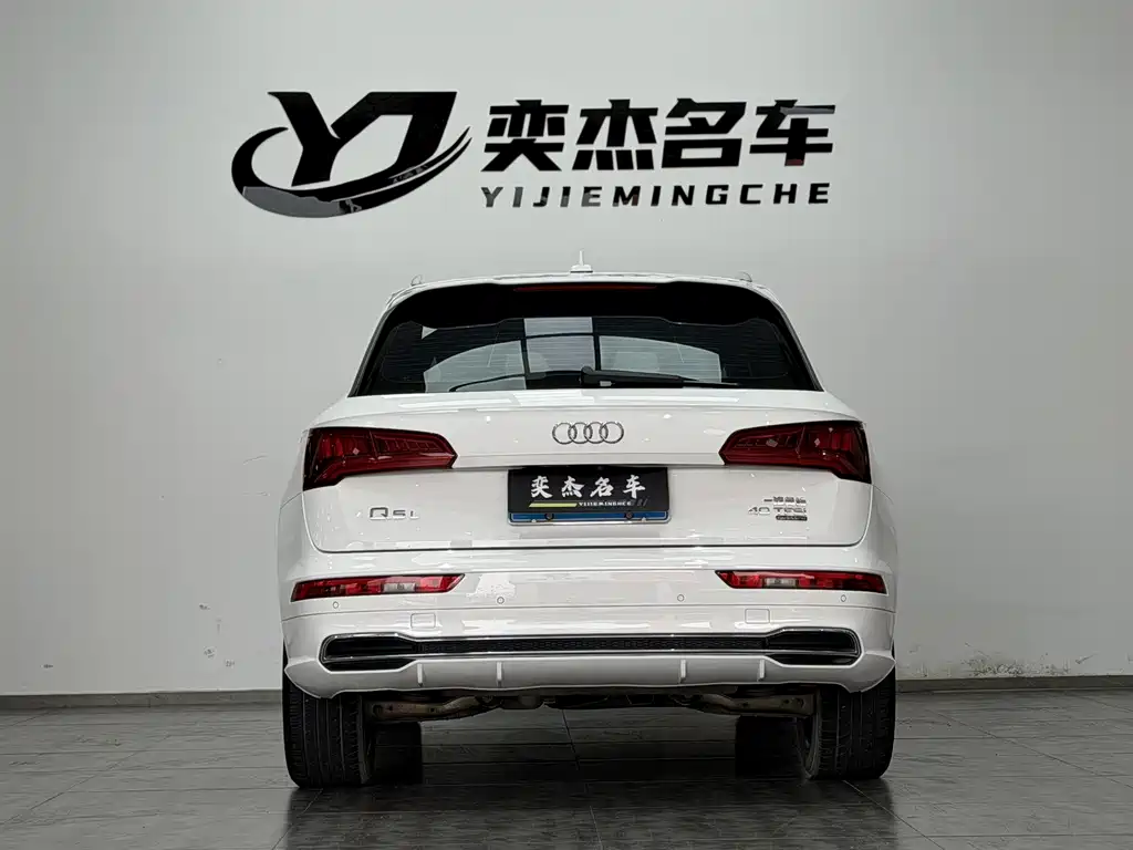 Audi Q5L — миниатюра 8