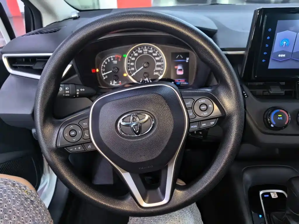 Toyota Corolla — миниатюра 11