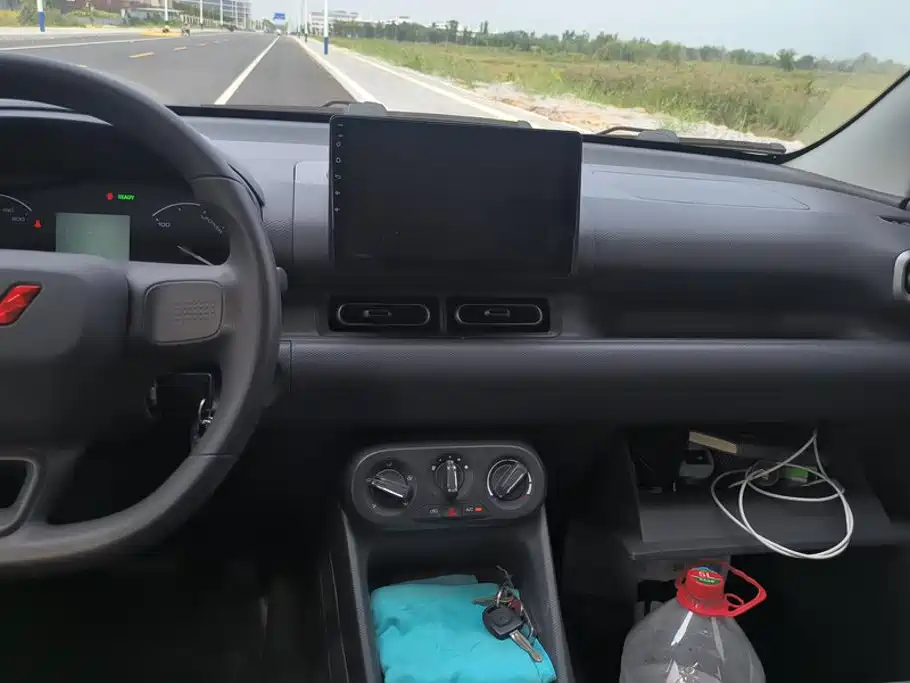 Wuling Hongguang EV — миниатюра 13