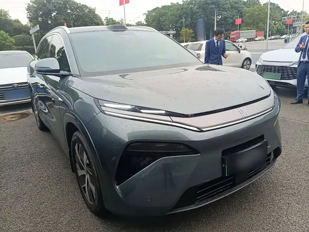 BYD Tang L — миниатюра 4