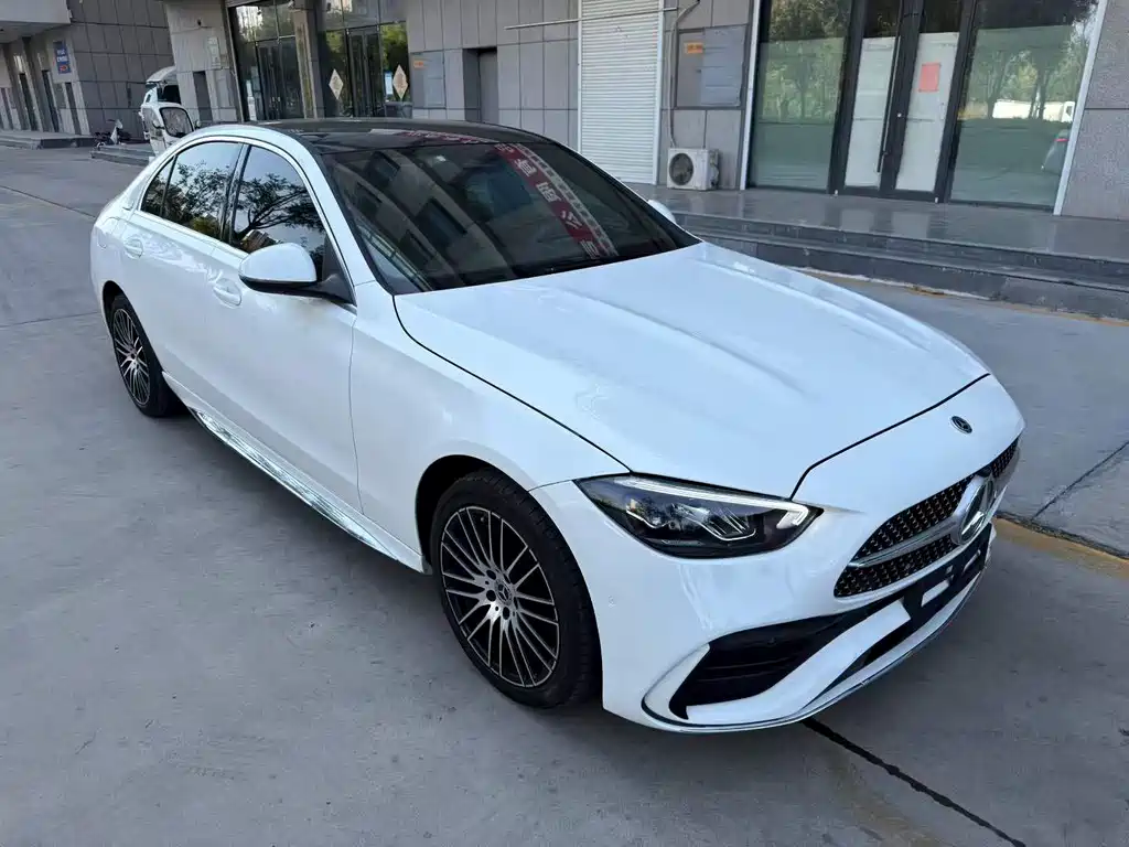 Mercedes-Benz C-Class — миниатюра 3