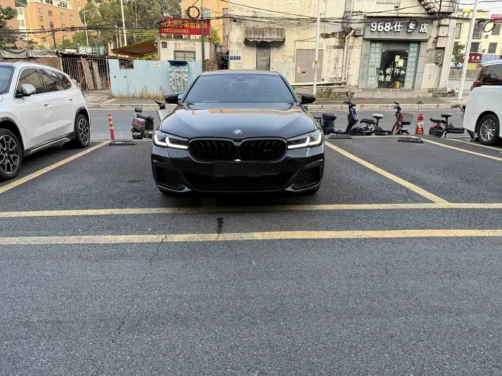 BMW 5 Series — миниатюра 6