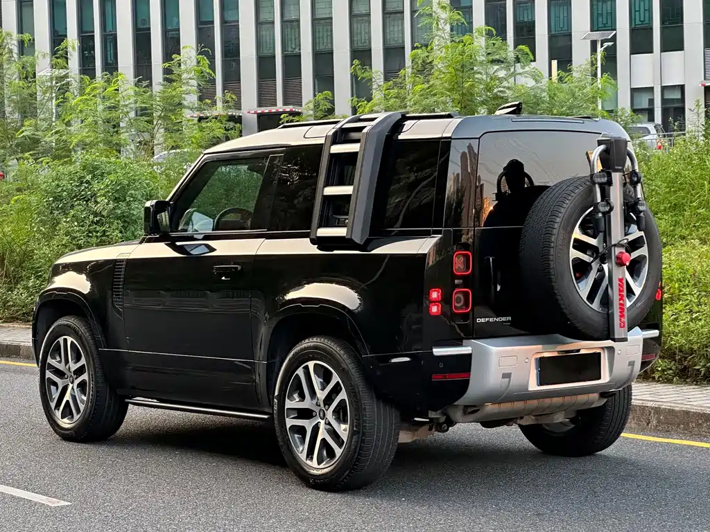 Land Rover Defender — миниатюра 5