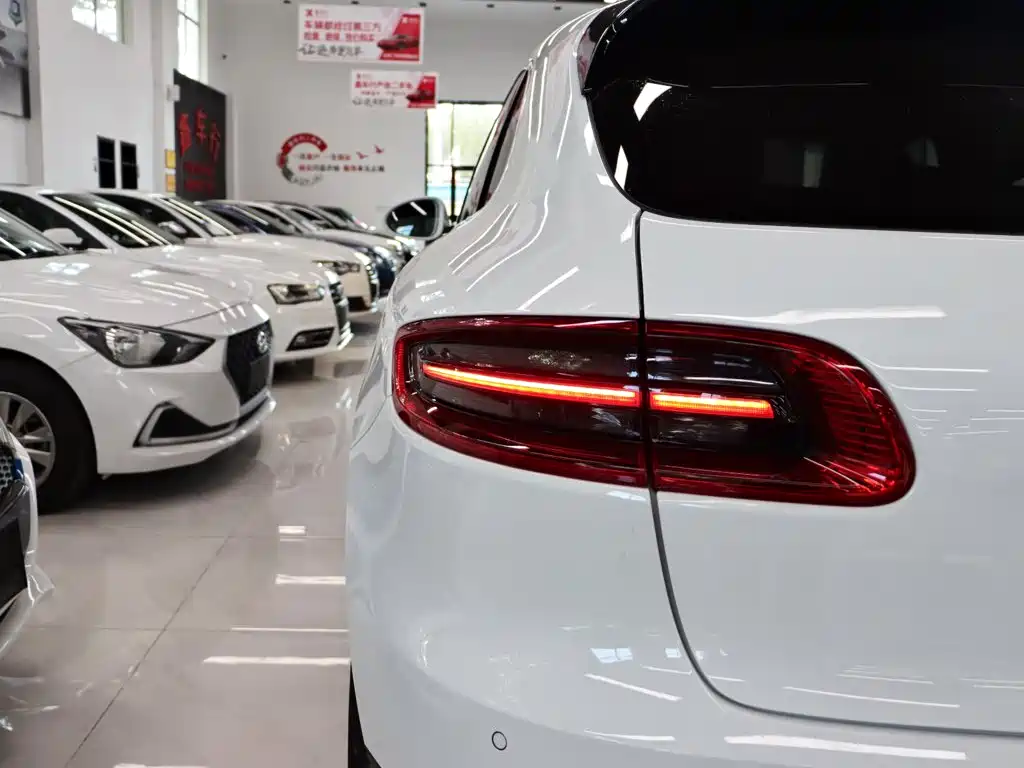 Porsche Macan — миниатюра 27