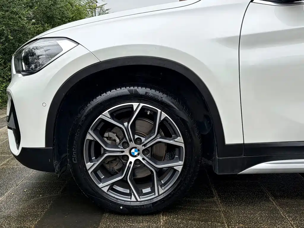 BMW X1 — миниатюра 9