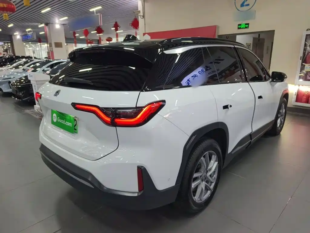 NIO ES6 — миниатюра 7