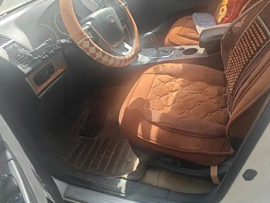 Geely GX7 — миниатюра 9