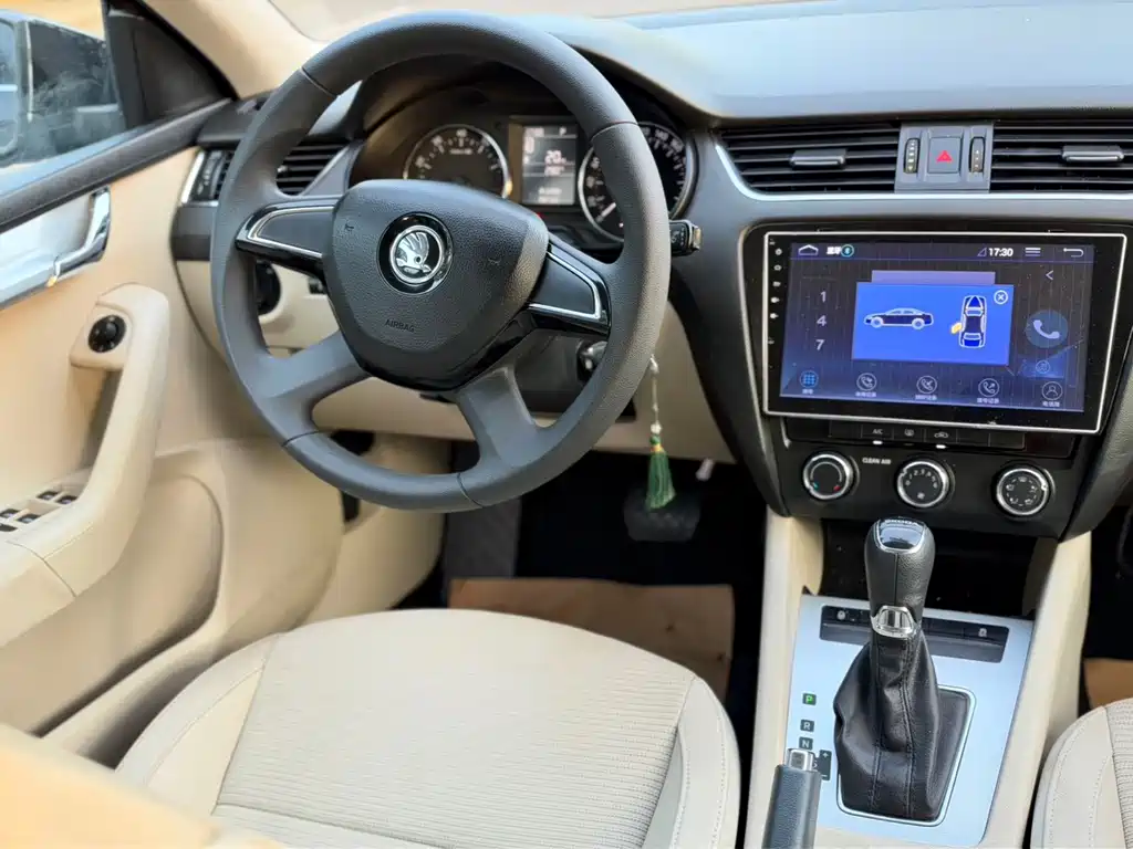 Skoda Octavia — миниатюра 4