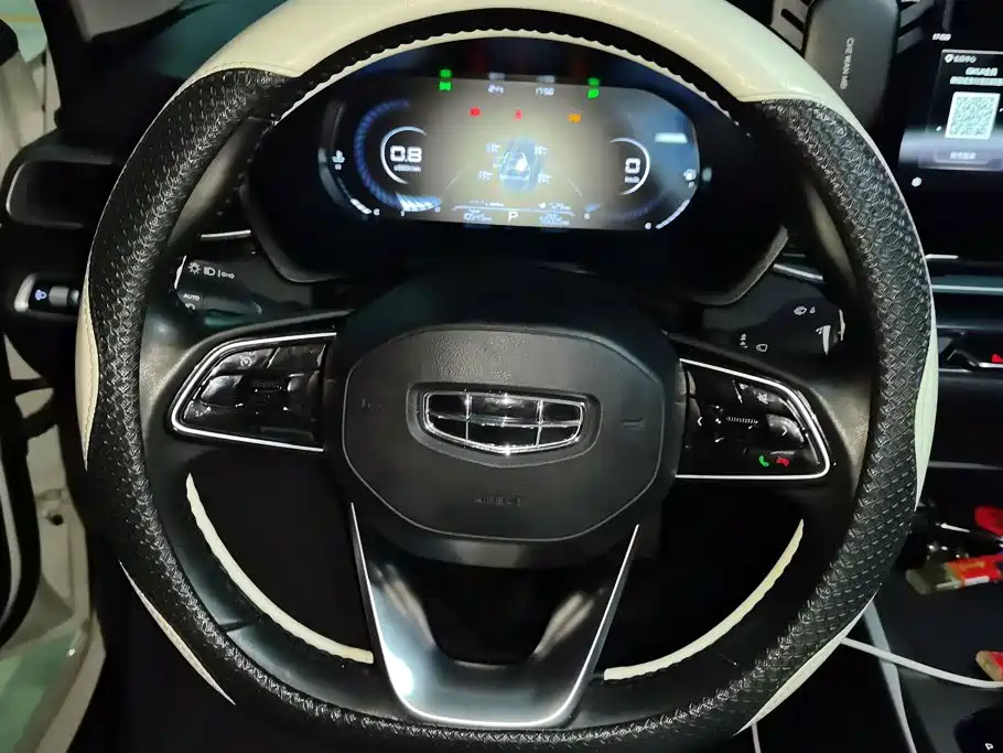 Geely Emgrand — миниатюра 15