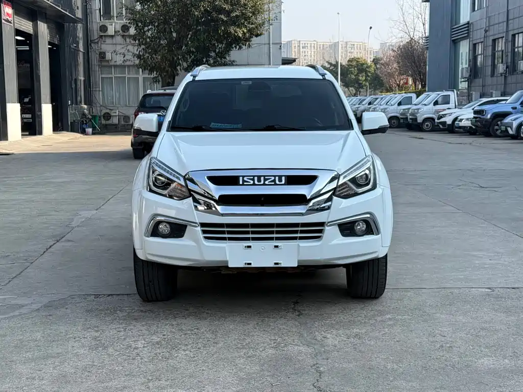 ISUZU MU X SHEPHERD RANGER