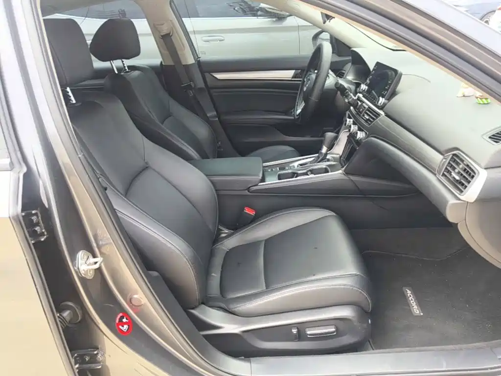 Honda Accord — миниатюра 25
