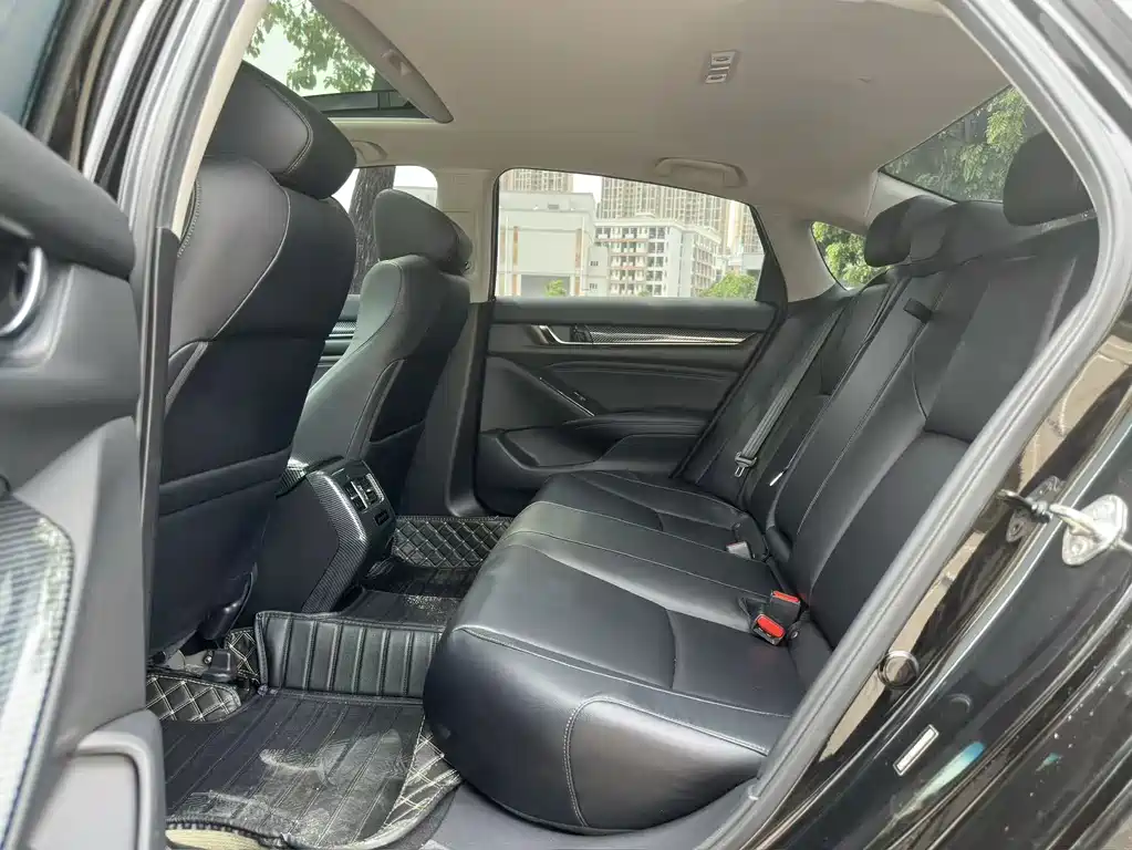 Honda Accord — миниатюра 5
