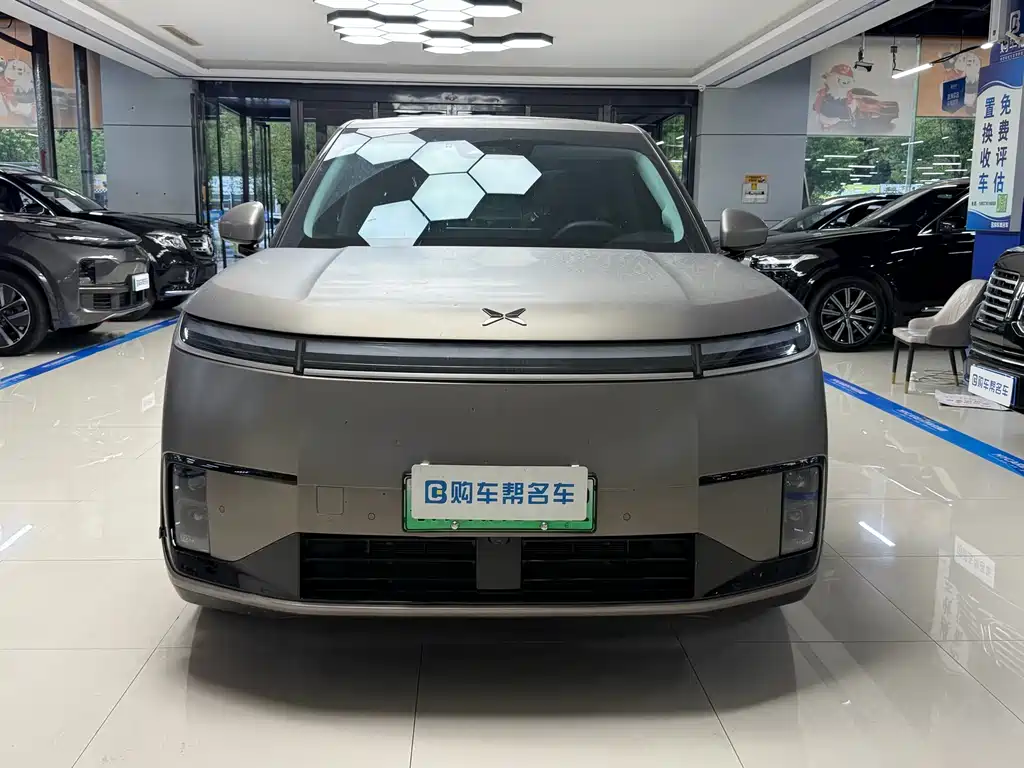 XPeng 小鹏GX — миниатюра 2