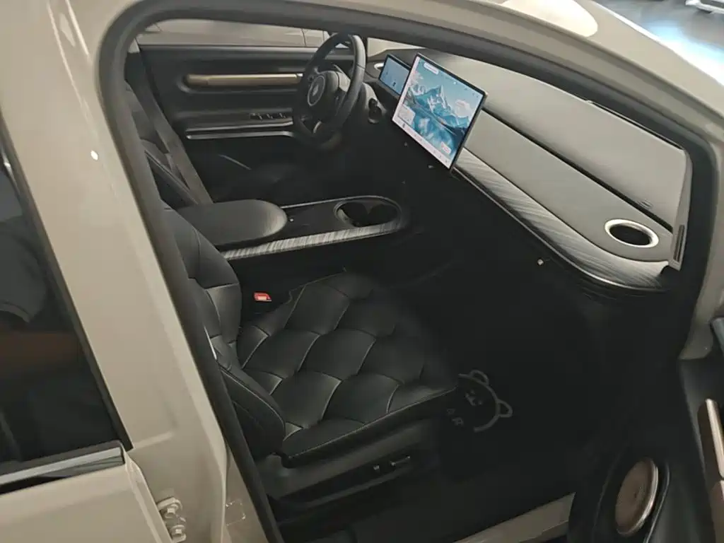 Baojun Yunduo — миниатюра 25