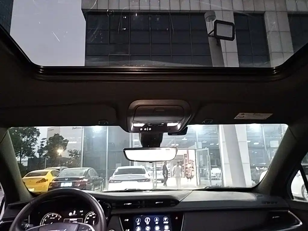 Cadillac XT5 — миниатюра 18
