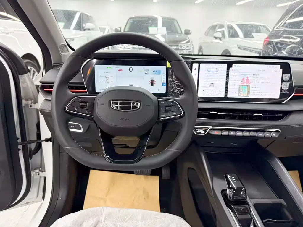 Geely Binrui — миниатюра 17