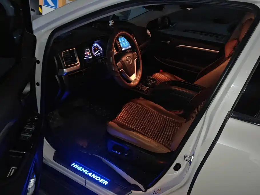 Toyota Highlander — миниатюра 9