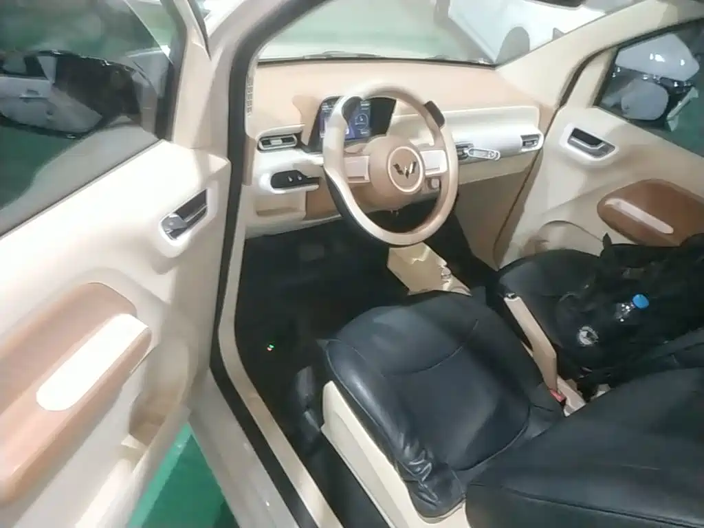 Wuling MINIEV — миниатюра 16