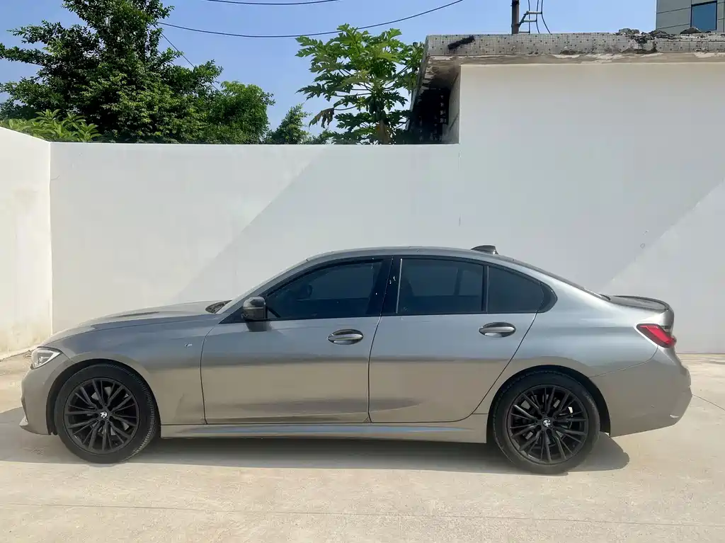 BMW 3 Series — миниатюра 3