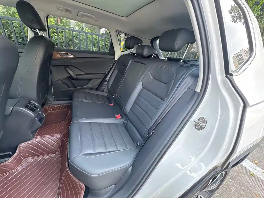 Volkswagen Tharu — миниатюра 5