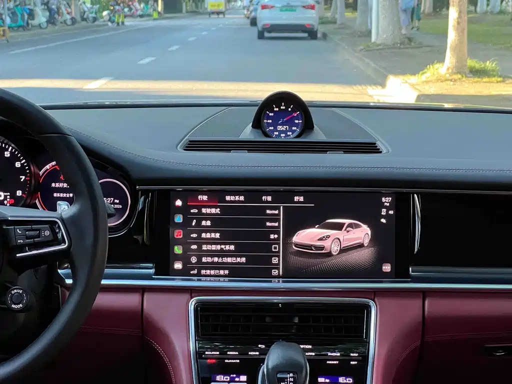 Porsche Panamera — миниатюра 17