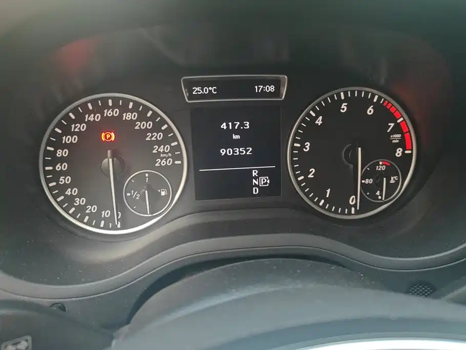 Mercedes-Benz B-Class — миниатюра 15