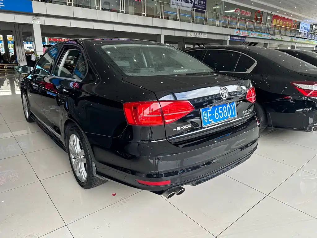 Volkswagen Sagitar — миниатюра 4