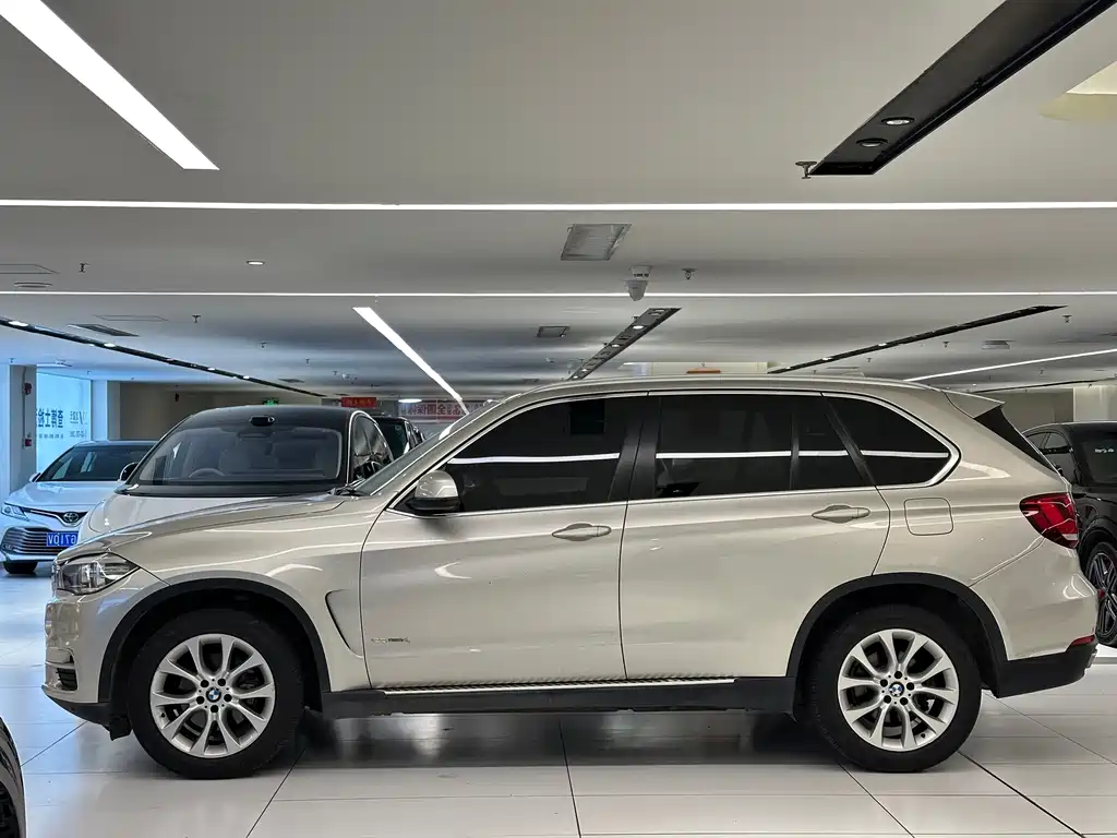 BMW X5 (Import) — миниатюра 4