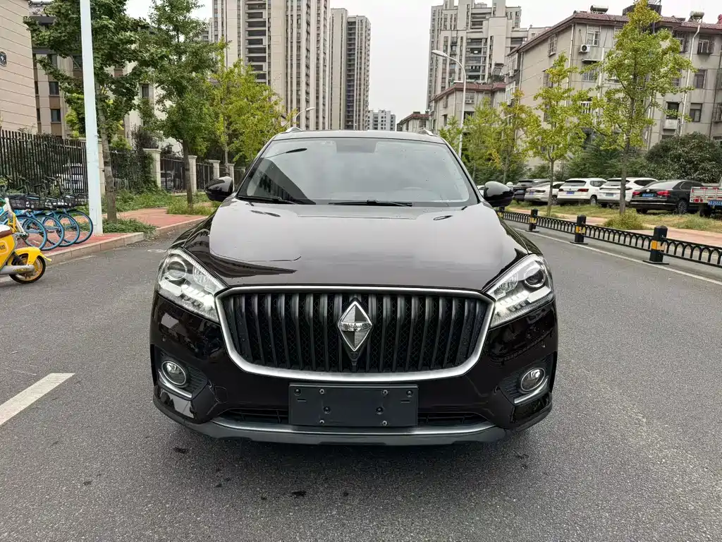 Borgward BX7 — миниатюра 2