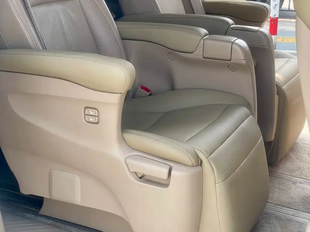 Toyota Alphard — фотографии объявления, Фото 14