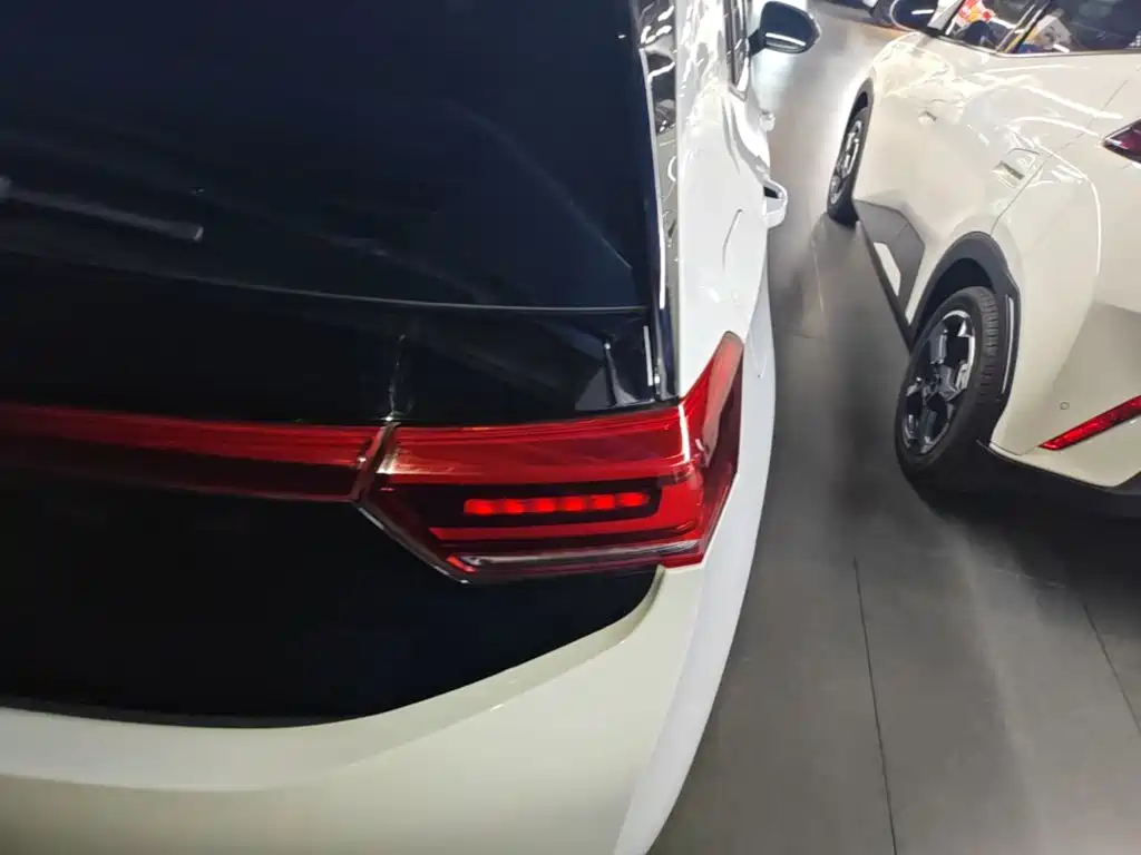 Volkswagen ID.3 — миниатюра 8